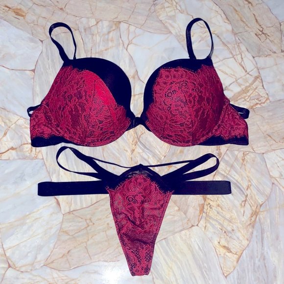 VS 34DD Very Sexy Bra Medium Thong